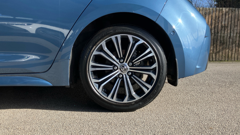 Toyota Corolla 2.0 VVT-i Hybrid Design 5dr CVT Hybrid Hatchback